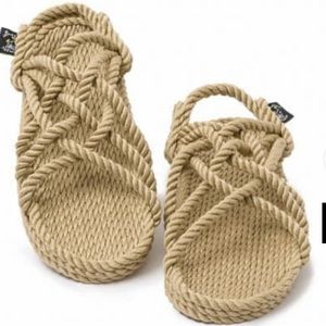 NWOT JC CAMEL Nomadic State of Mind Sandal